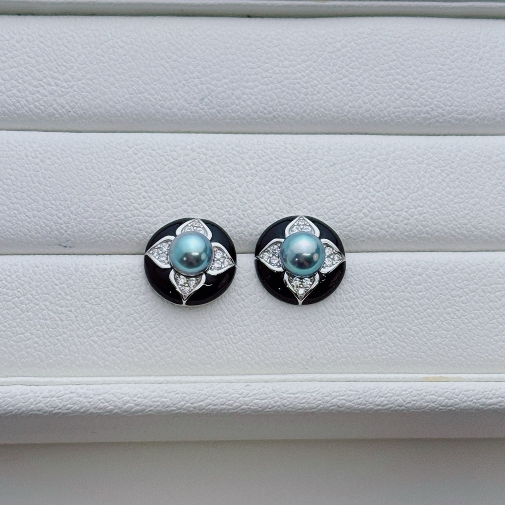 E285 Handmade S925 Akoya Sea Pearl Clover Studs Earrings